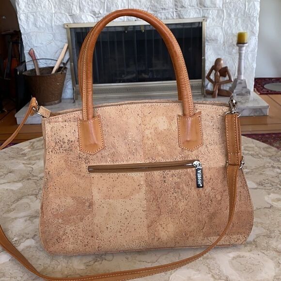 Viator Natural Portuguese Cork Vegan Crossbody Bag - Picture 2 of 11